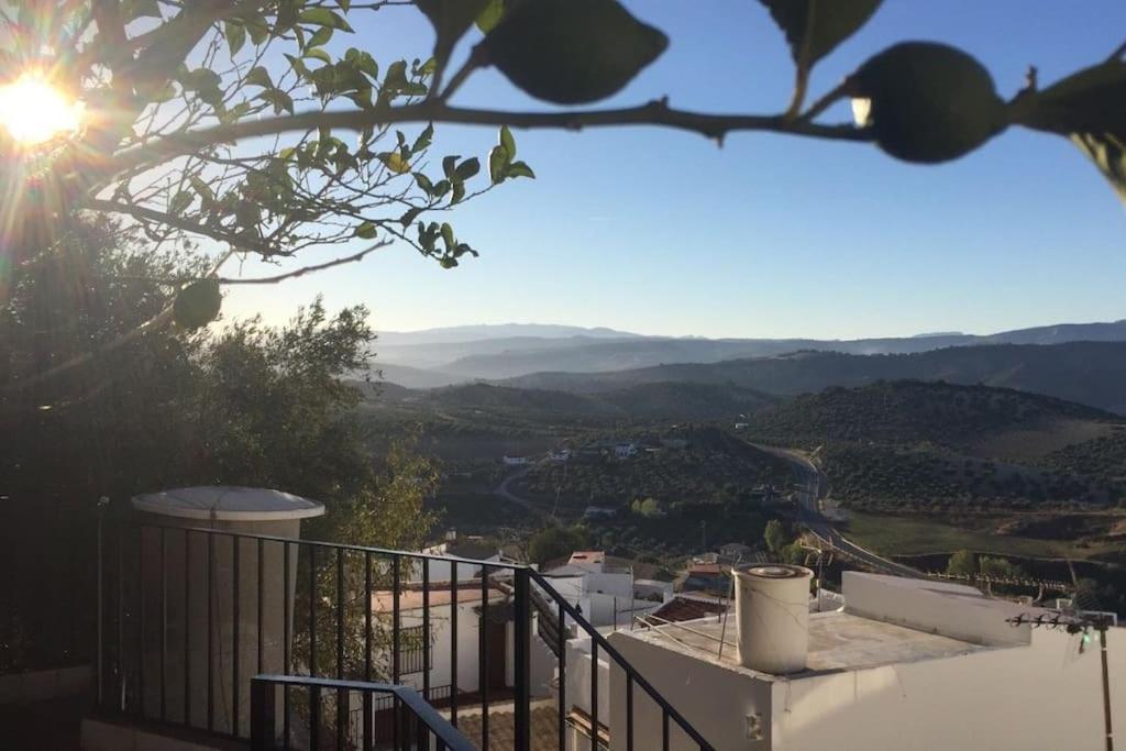 Mirador Del Olivar Ольвера Экстерьер фото